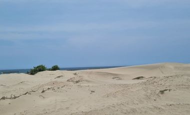 VENTA TERRENO DE PLAYA FRENTE AL MAR EN VICHAYITO