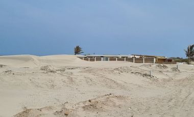 VENTA TERRENO DE PLAYA FRENTE AL MAR EN VICHAYITO