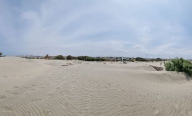 VENTA TERRENO DE PLAYA FRENTE AL MAR EN VICHAYITO