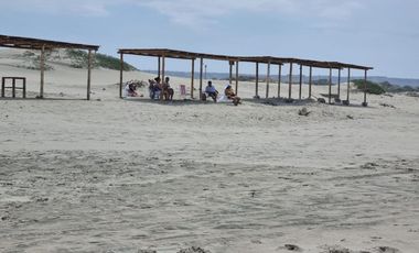 VENTA TERRENO DE PLAYA FRENTE AL MAR EN VICHAYITO