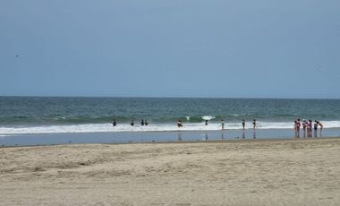 VENTA TERRENO DE PLAYA FRENTE AL MAR EN VICHAYITO