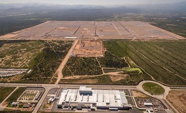 30ha de terreno uso de suelo industrial de con toda la infraestructura.