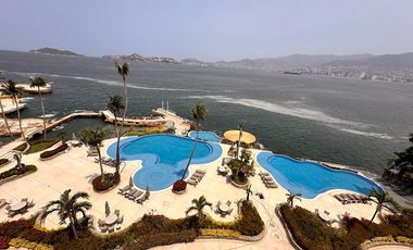 Villa en venta con vista a la Bahía de Acapulco en una de las zonas más exclusivas Guitarrón