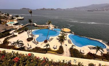 Villa en venta con vista a la Bahía de Acapulco en una de las zonas más exclusivas Guitarrón