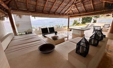 Villa en venta con vista a la Bahía de Acapulco en una de las zonas más exclusivas Guitarrón
