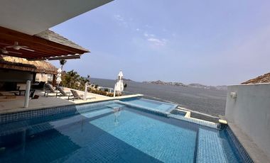 Villa en venta con vista a la Bahía de Acapulco en una de las zonas más exclusivas Guitarrón