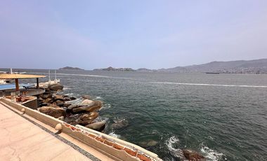 Villa en venta con vista a la Bahía de Acapulco en una de las zonas más exclusivas Guitarrón