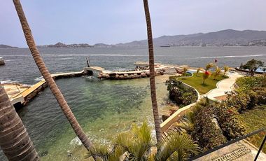 Villa en venta con vista a la Bahía de Acapulco en una de las zonas más exclusivas Guitarrón