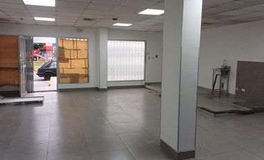 ALQUILER LOCAL COMERCIAL PUERTA A CALLE -ZONA DE ALTO TRANSITO PEATONAL Y VEHICULAR