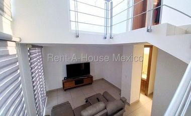 El Refugio - VENTA. Casa con area de TV, roof garden, 3 recámaras
