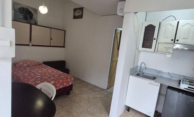 Suite Semiamoblada en Alquiler en los Ceibos, Planta Baja, 1 Habitación, 1 Baño, Incluye Servicios, Norte de Guayaquil.