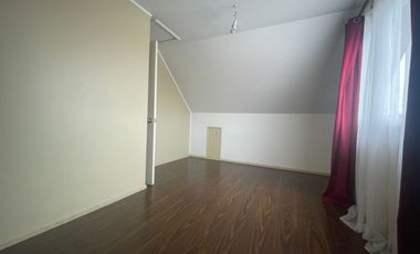 VENDE CASA 3D,2B,1E SECTOR LA PEÑA CORONEL