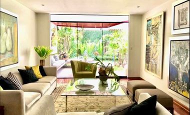 VENDO BELLO DEPARTAMENTO 3 DORMITORIOS PRIMER PISO CON DESNIVEL TIPO CASITA MUY ILUMINADO 2 COCHERAS INMEJORABLE UBICACIÓN-URB. CHACARILLA - SAN BORJA