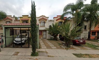 CASA EN VENTA FRACC URBI PASEOS DE SANTIAGO TONALA JALISCO