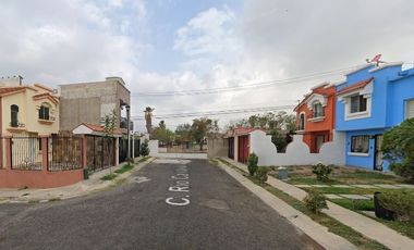 CASA EN VENTA FRACC URBI PASEOS DE SANTIAGO TONALA JALISCO