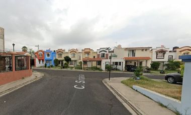 CASA EN VENTA FRACC URBI PASEOS DE SANTIAGO TONALA JALISCO