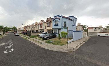 CASA EN VENTA FRACC URBI PASEOS DE SANTIAGO TONALA JALISCO