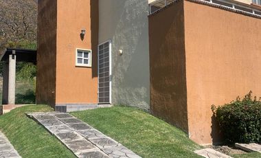 Casa en coto con albera en Semderps del Lago