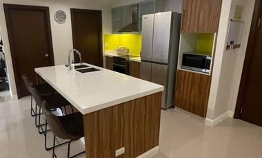 Spacious and View by Amenities 2Bedroom Grand Suite Corner Unit in THE ALCOVES AYALA MALL BUSINESS CENTER in CEBU CITY