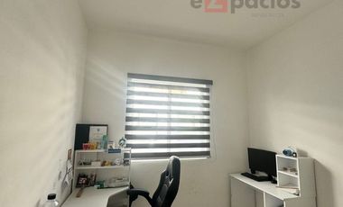 Casa en Renta de 3 Niveles en Cumbres Britania, García, Nuevo León
