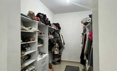 Casa en Renta de 3 Niveles en Cumbres Britania, García, Nuevo León