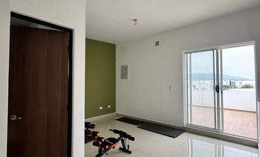 Casa en Renta de 3 Niveles en Cumbres Britania, García, Nuevo León