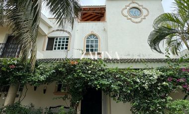 ESPECTACULAR CASA SM11 EN CANCUN EN VENTA