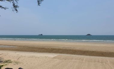 Baan Nub Kluen Condominium by the Beach in Huahin