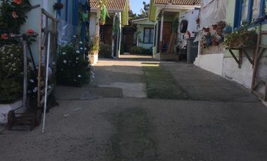 propiedad con 8 cabañas, el tabo