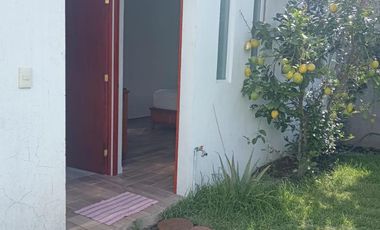 Habitación amueblada para mujer en renta, Metepec, Edo. Mex.
