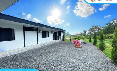 VENDO CASA MODERNA en Urbanización Privada La Toscana, en Santo Domingo