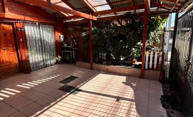 Amplia Casa En Venta