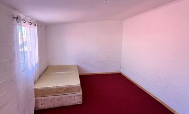 Amplia Casa En Venta