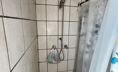 Amplia Casa En Venta
