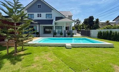 Sale Pool Villa house, newly renovated in Pattaya