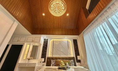 Sale Pool Villa house, newly renovated in Pattaya