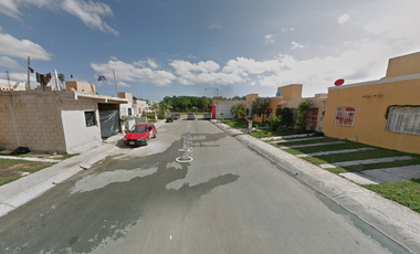 CASA EN CALLE AMARANTOS, COL. MISION DE LAS FLORES, QUINTANA ROO, ¡NO CREDITOS!