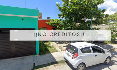 Casa en calle Amarantos, Las Palmas Uno, Playa del Carmen, Quintana Roo, México ¡NO CRÉDITOS!