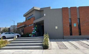 Hermosa casa 3 moderno desarrollo ubicado en Zibatá_Querétaro ZR