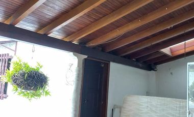 Vendo amplia casa comercial rentando, Sector Conucos