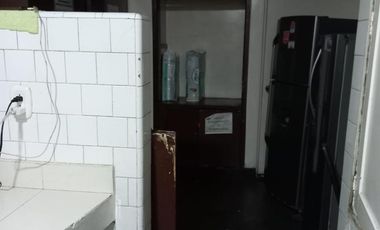 Vendo amplia casa comercial rentando, Sector Conucos