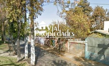 CASA CON AMPLIO TERRENO Y EXCELENTE UBICACIÓN. IDEAL  PARA REMODELAR
