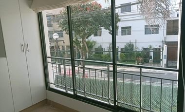Vendo Moderno Departamento en Barranco con 2 amplios dormitorios