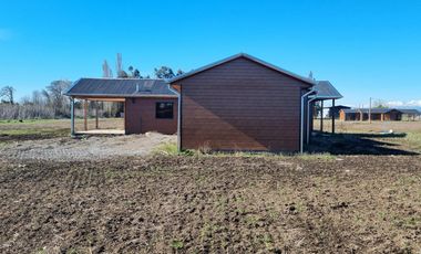 Hermosa casa en parcela a 7Km de Parral