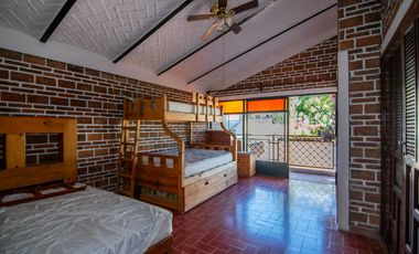 Excelente casa, perfecta para descanso o inversion.