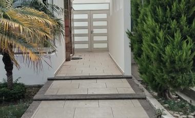 RENTA EN 4 RECAMARAS PRIVADA