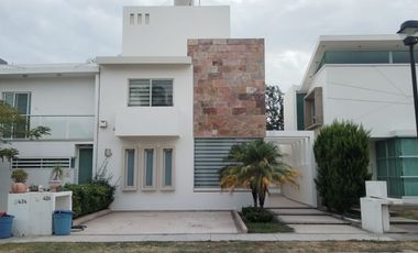 RENTA EN 4 RECAMARAS PRIVADA