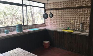 Bosques de Cuauhyocan, casa en terreno de 3800 m2