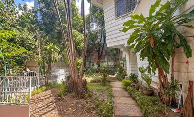 House and Lot In Bel Air II Makati - Priced at LOT VALUE!