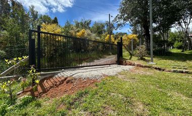 Vendemos gran oportunidad ,parcela de 5.000m2 con casa de 115 m2.,Chabelita, a 13 kms de Valdivia